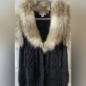 ANN TAYLOR LOFT FAUX FUR TRIM CABLE KNIT CHARCOAL WOOL BLEND SWEATER VEST•S/XS